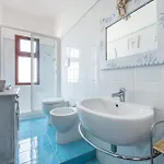 Casa Nicoleup