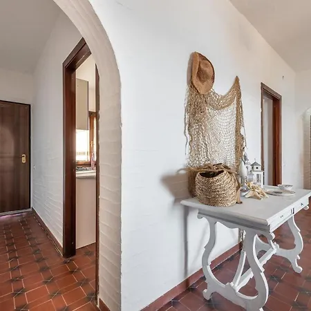 Casa Nicoleup بيت للعطل Porto Columbu - Perd'E Sali