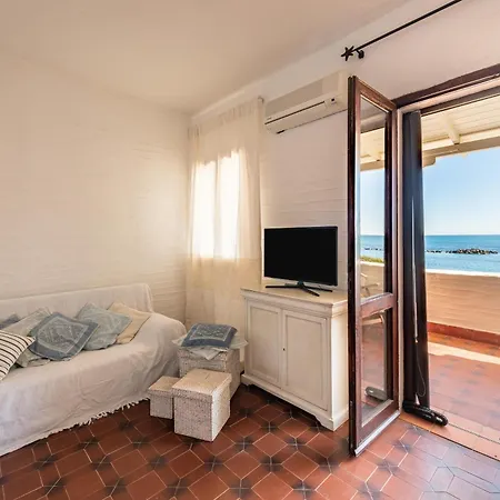 Dom wakacyjny Casa Nicoleup Porto Columbu - Perd'E Sali