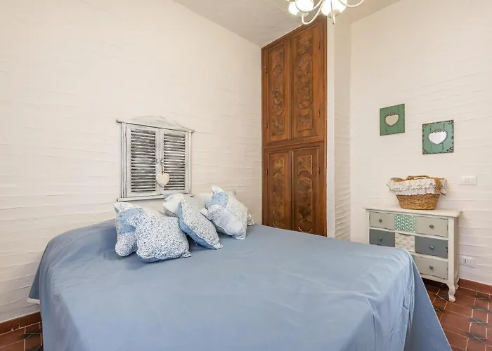 Dom wakacyjny Casa Nicoleup Porto Columbu - Perd'E Sali