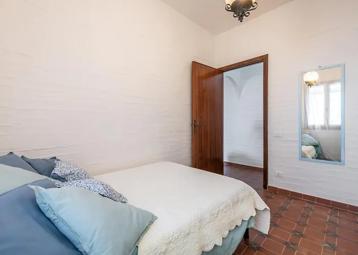 Dom wakacyjny Casa Nicoleup Porto Columbu - Perd'E Sali